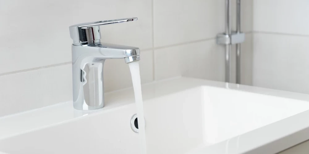 Baložos ūdensapgādes pakalpojumu tarifs samazināsies no 1,05 eiro par kubikmetru samazināsies līdz 0,78 eiro par kubikmetru. Tas būs par 26% mazāk.