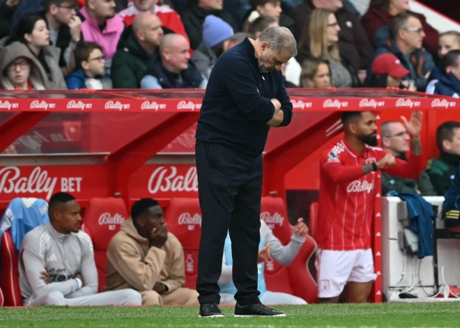 Pēc sakāves pret “Chelsea” – “Nottingham Forest” šķiras no trenera Postekoglu