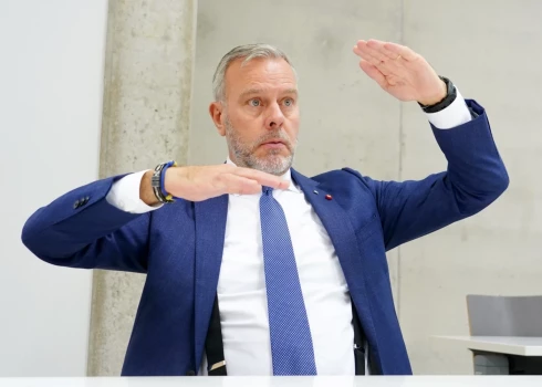 Бывший председатель Военного комитета НАТО, адмирал ВМС Роб Бауэр.