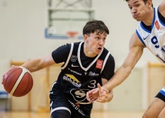 Valmieras basketbolisti droši uzvar LU komandu