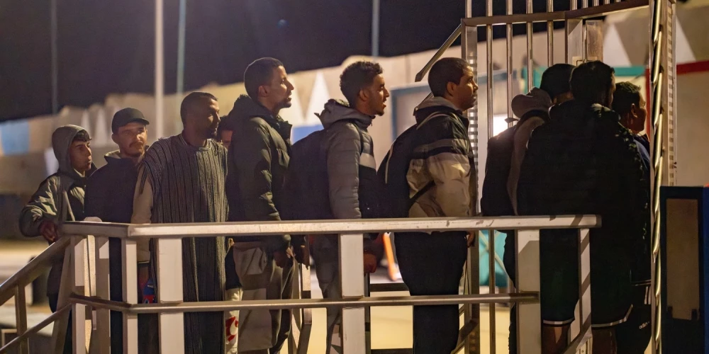 Arī Latvija nevēlas uzņemt migrantus, apjomīgie grozījumi top pēdējā brīdī.