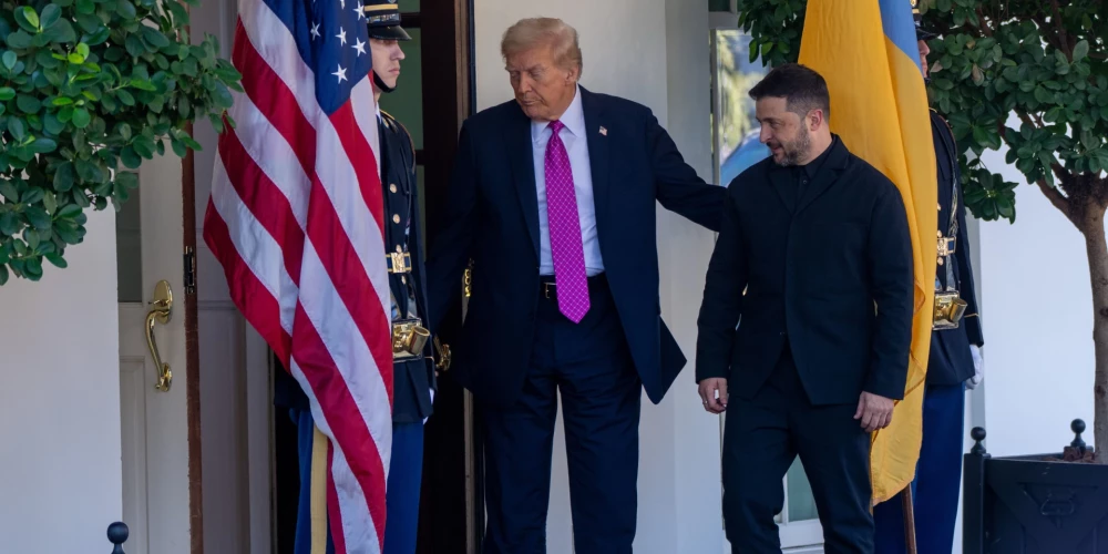 Tramps un Zelenskis asi strīdējušies par kara noslēgšanas nosacījumiem..