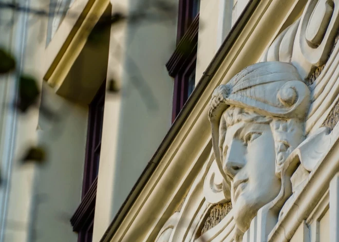 Jūgendstila fasādes it kā “elpo” dzīvi, jo tajās atainota daba, kustība un emocijas.