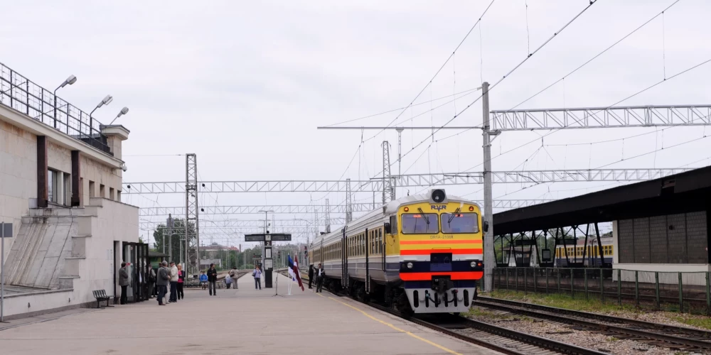 AS "Pasažieru vilciens" jaunatklātā maršruta Rīga -Tallina vilciens Rīgas Centrālajā dzelzceļa stacijā.
