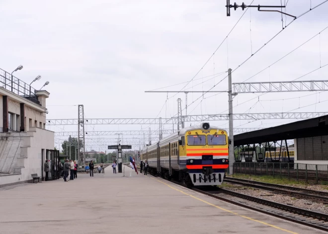 Savienotie vilcienu reisi Rīga-Tallina trešdien un ceturtdien nebūs pieejami