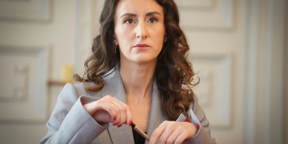 Tiesībsardze Karina Palkova.