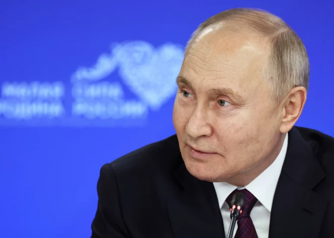 Kallasa: nepatīkami, ja "Hāgas tribunālā gaidītais" Putins ierodas Eiropas Savienības dalībvalstī Ungārijā