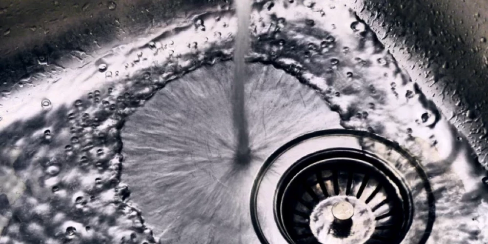 С 27 октября в Риге проведут хлорирование водопровода — питьевую воду лучше кипятить.