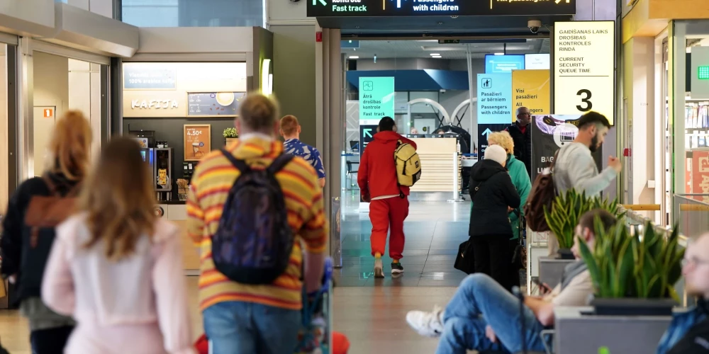 Редкая латвийская семья улетит из Латвии на эти каникулы.