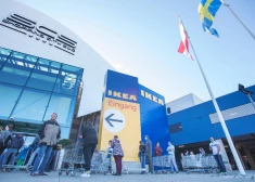 Mēbeļu milzim IKEA draud vairāku miljonu sods par klientu slepenu novērošanu 