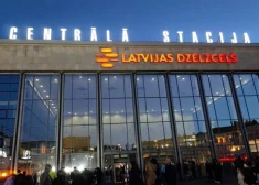 VIDEO: "Ekstremāla situācija!" Evakuēta Rīgas Centrālā stacija