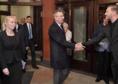 FOTO: Valsts prezidents, ministri un kultūras dzīves pārstāvji apmeklē Andreja Žagara piemiņai veltītu koncertu