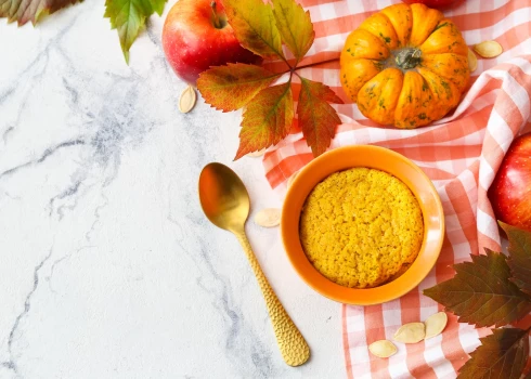 Ķirbju un ābolu pudiņš