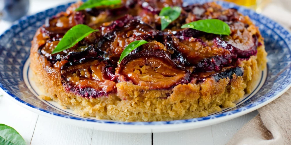 Apgāztais kāpostu pīrāgs