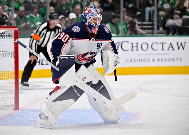 Latviešu hokejisti NHL: Šilovs un Merzļikins izceļas ar drošu sniegumu, Balinskis palīdz “Panthers” uzvarā