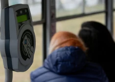 Aizturēts vīrietis, kurš Rīgas autobusā lamāja kontrolieri un notikušo pēcāk ievietoja “TikTok”