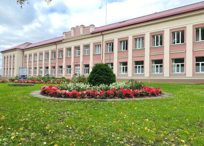 Saeimai nodoti 7000 parakstu par Balvu slimnīcas stacionāra saglabāšanu