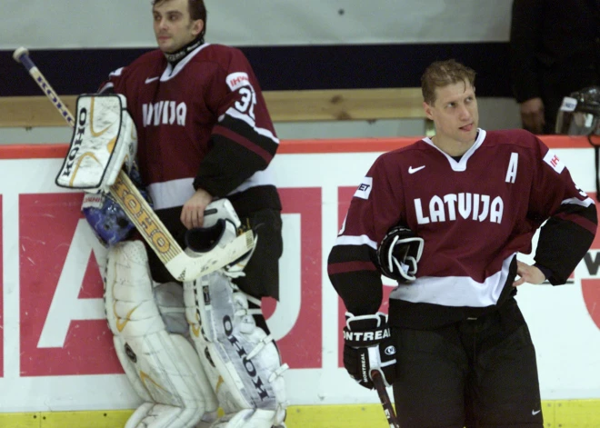 Bijušais Latvijas izlases vārtsargs Sergejs Naumovs trenēs NHL kluba "Islanders" vārtsargus. Galvenais treneris ir leģendārais vārtuvīrs Patriks Ruā!