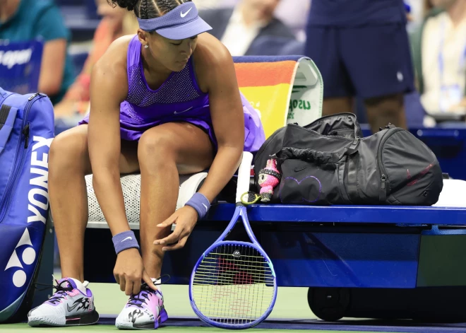 Naomi Osaka un viņas Labubu.