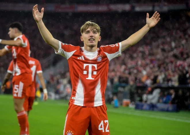 UEFA Čempionu līgā "Real" pieveic "Juventus"; 17 gadus vecais Lenarts Karls gūst vārtus "Bayern" graujošā uzvarā