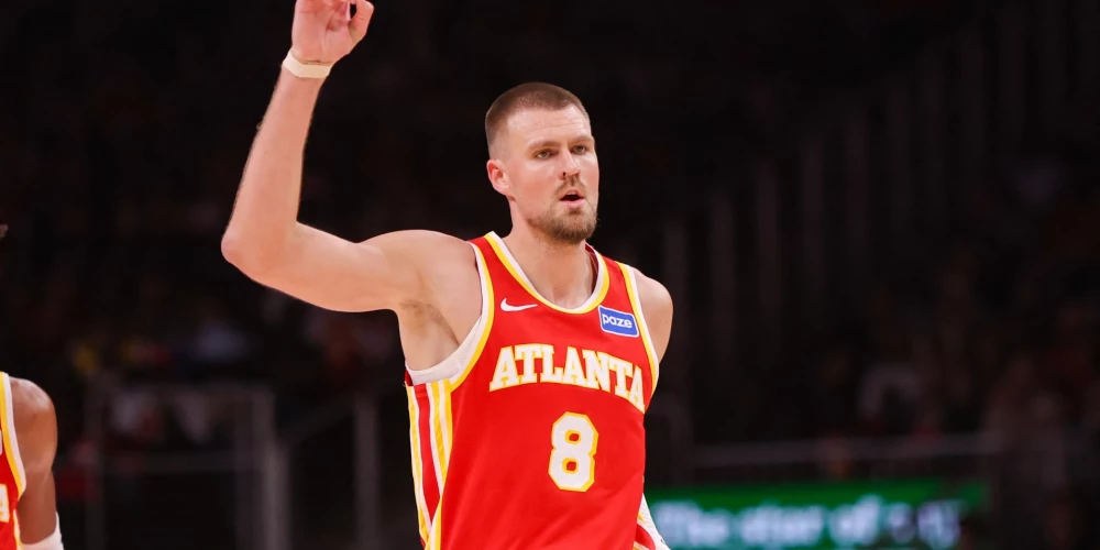 Latvijas basketbolists Kristaps Porziņģis trešdien guva 20 punktus Nacionālās basketbola asociācijas (NBA) jaunās sezonas pirmajā spēlē, tomēr viņa pārstāvētā Atlantas "Hawks" piedzīvoja zaudējumu.
