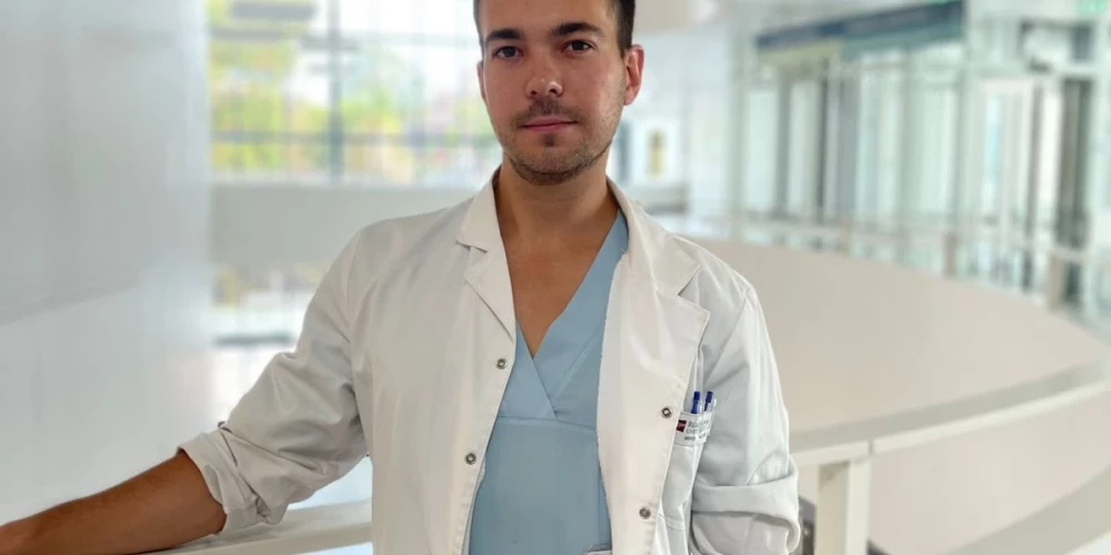 Rūdolfs Vilde ir pneimonologs Paula Stradiņa klīniskajā universitātes slimnīcā, kā arī lektors Rīgas Stradiņa universitātē.