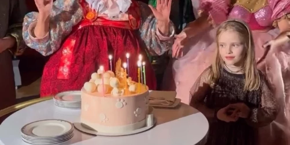 Мила, дочь Анастасии Заворотнюк и Петра Чернышева, отметила день рождения.