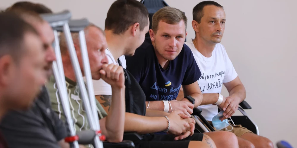 Austrumu slimnīcā uzņemti vēl 30 smagi cietušie karavīri no Ukrainas.