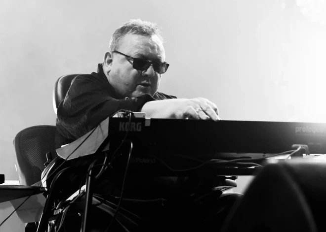 Miris populārās dziesmas "Tainted Love" izpildītājs, grupas "Soft Cell" mūziķis Deivids Bols
