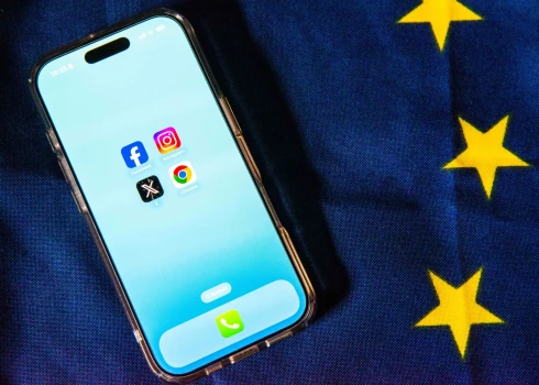 Eiropas Savienības dalībvalstu līderi atbalstījuši vecuma ierobežojuma noteikšanu piekļuvei sociālajiem tīkliem, taču skaidri norādījuši, ka negrasās nodot valstu kompetences šajā jautājumā Briselei.