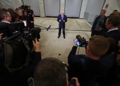 VIDEO: Putins mēģina draudēt Eiropai, bet publiski izgāžas