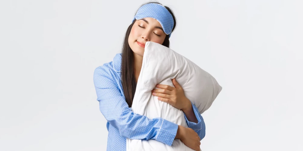 Индивидуальный хронотип сна в большей степени определяет генетика, но на него также влияют и "внутренние" факторы, например: возраст человека.