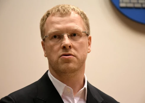 Мэр Даугавпилса Андрей Элксниньш отметил: "Реформы позволят объединить ресурсы, избежать дублирования функций и направить больше средств на развитие города".