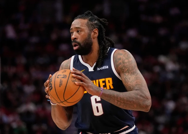 Veterāns Deandrē Džordans NBA noslēdz viena gada līgumu ar "Pelicans"