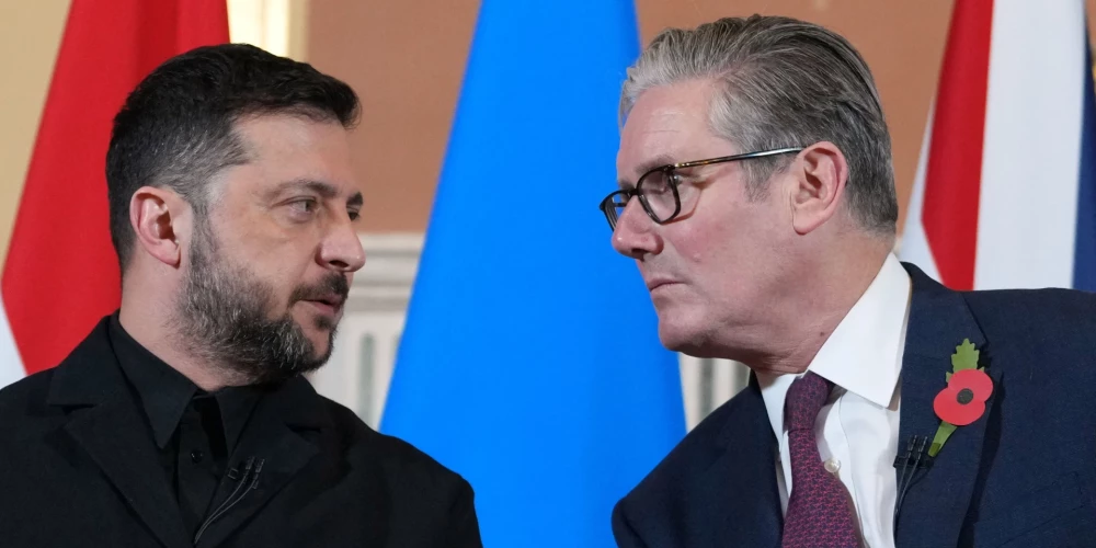 Lielbritānijas premjerministrs Kīrs Stārmers Londonā uzņem Ukrainas prezidentu Volodimiru Zelenski