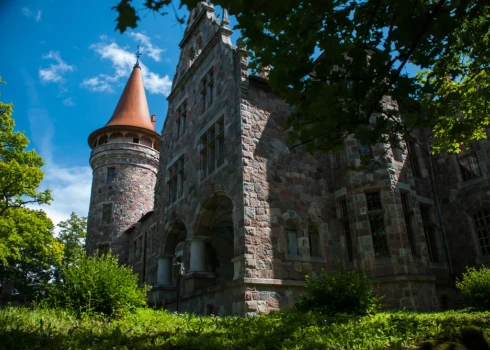 Цесвайнский замок готовит свой первый Хэллоуин.