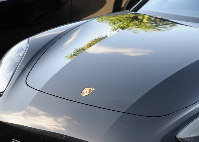 Vai gaidāms prestižā zīmola noriets? "Porsche" ziņo par zaudējumiem