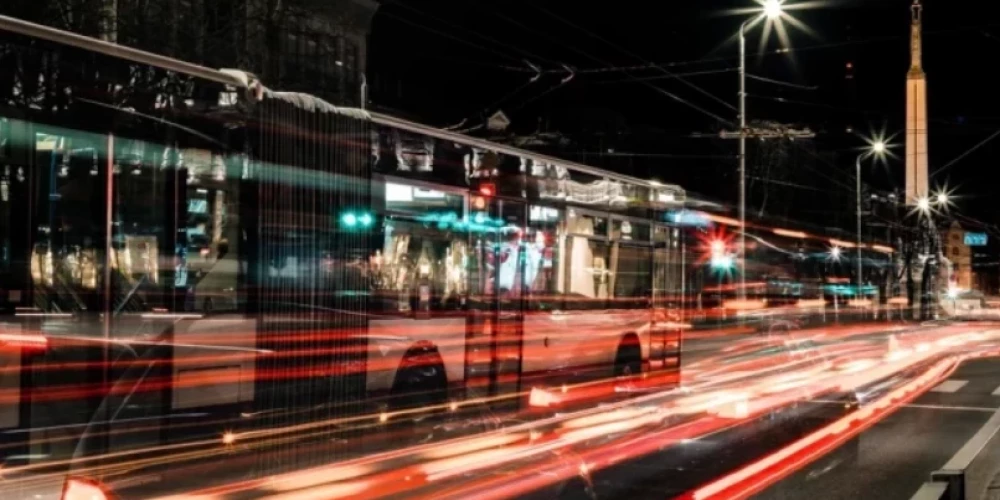 Naktī uz svētdienu pēdējos reisus veiks Rīgas nakts sabiedriskais transports.