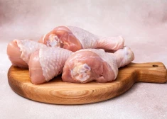 Polijas cāļu šķiņķos atrastas salmonelozi izraisošas baktērijas