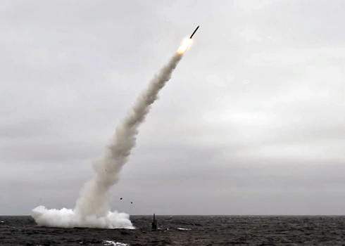 В радиус потенциального удара попали бы многие российские военные объекты.