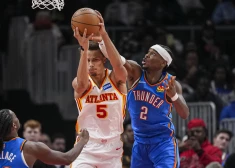 "Hawks" bez saslimušā Porziņģa zaudē čempionei "Thunder"