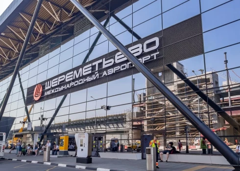 Жители Латвии едут в РФ тысячами.