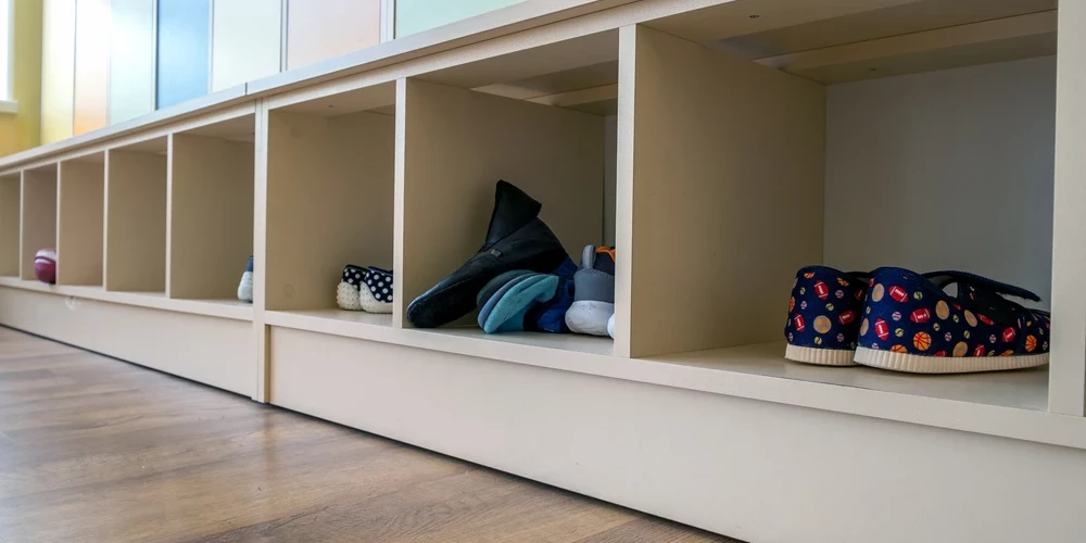 Pēc zādzībām no bērnudārziem Liepājā nomainīti durvju kodi.