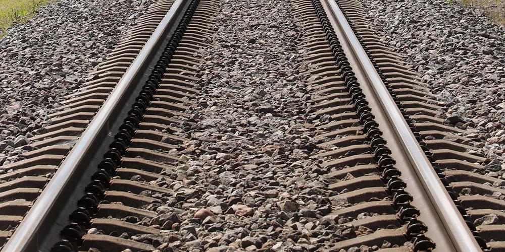 Būs īslaicīgi satiksmes ierobežojumi dzelzceļa remonta darbu dēļ.