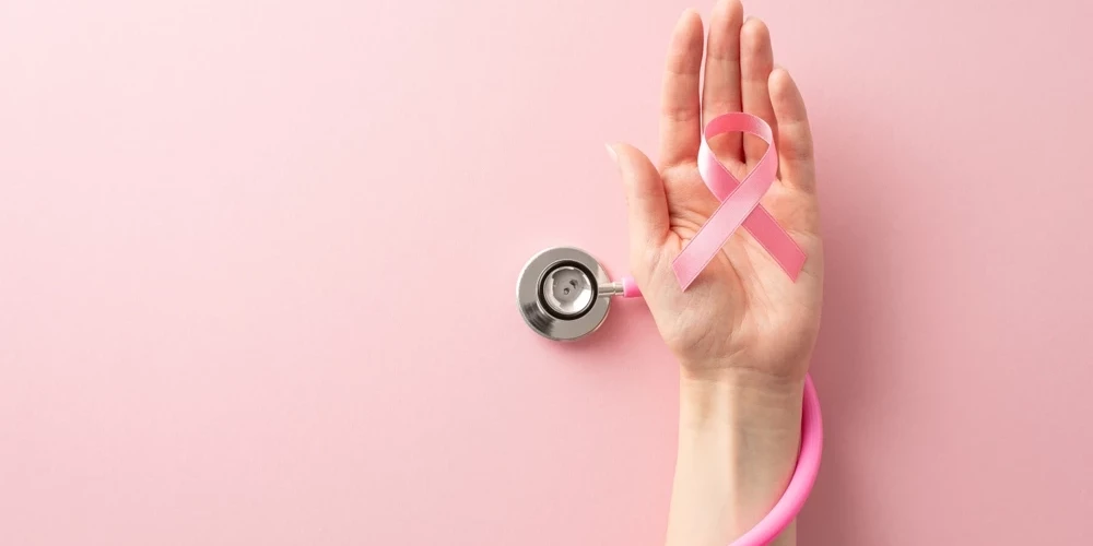 Vairums sieviešu apzinās krūts vēža riskus, taču pārbaudes joprojām atliek.