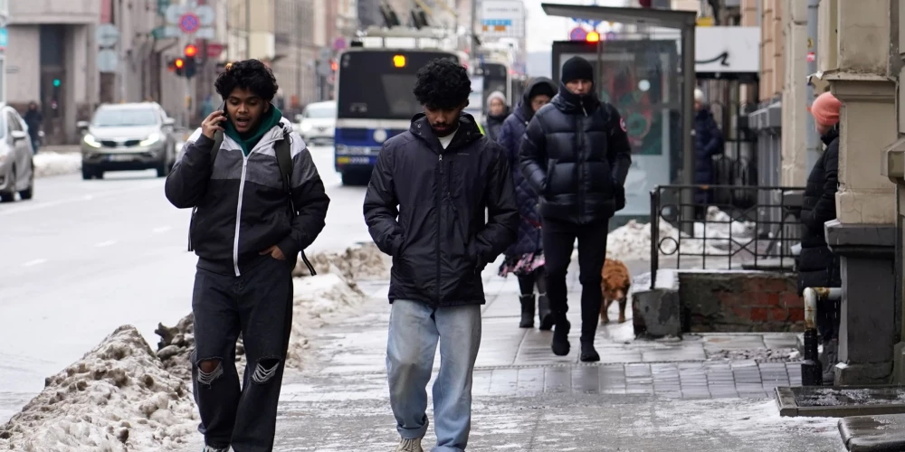 На 1 июля этого года действующий вид на жительство в Латвии с целью обучения имели 3484 гражданина Индии.