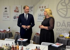 FOTO: ekonomikas ministrs Viktors Valainis reģionālajā vizītē apmeklē Dobeli