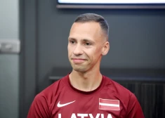 Saulgriezis Vācijā savā pirmajā soļojumā maratona distancē ieņem sesto vietu