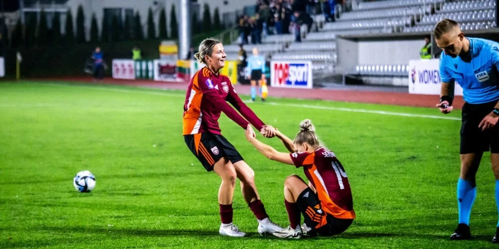 Latvijas sieviešu futbola izlase izcīna Baltijas kausu. 
