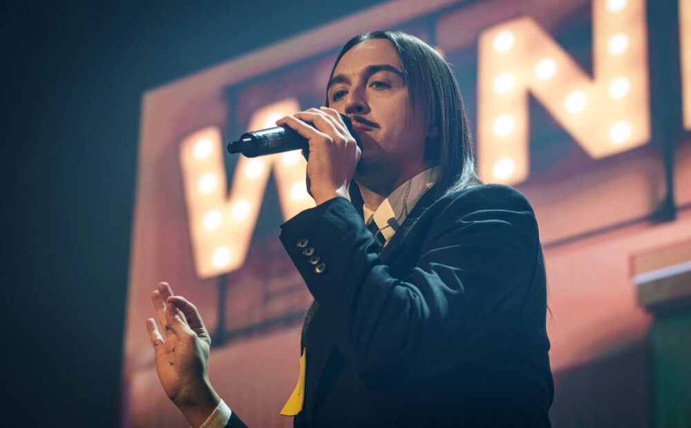 FOTO: Eirovīzijas zvaigzne Tommy Cash pārsteidz Latvijas fanus ar koncertu